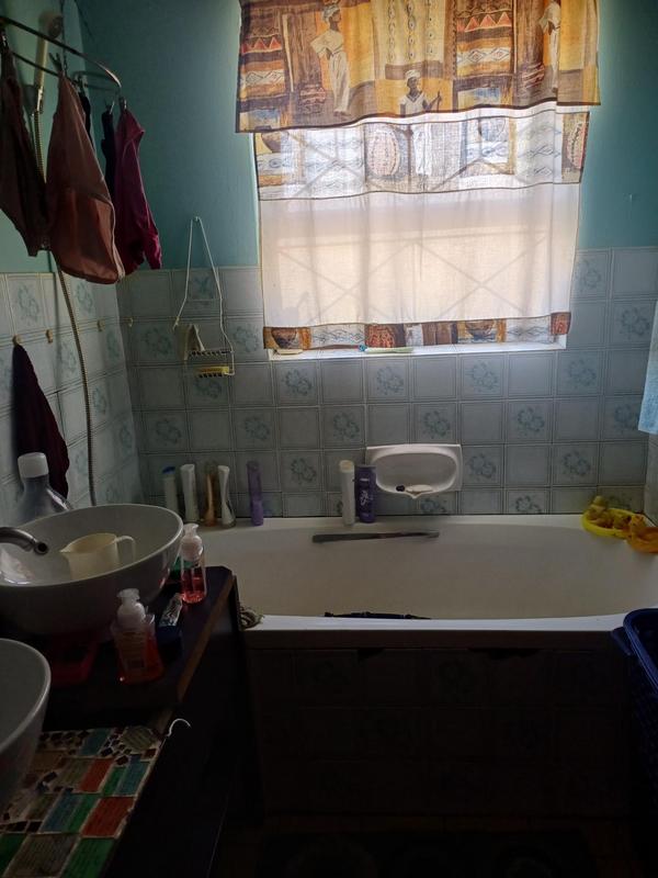 3 Bedroom Property for Sale in Pineview Western Cape